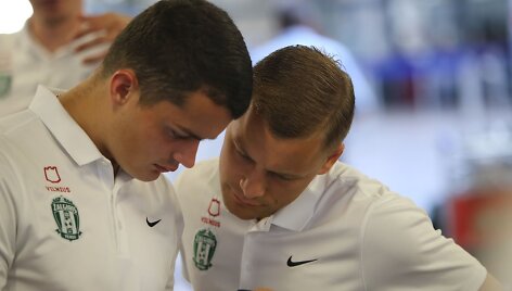 Vilniaus &bdquo;Žalgirio&ldquo; futbolininkai oro uoste