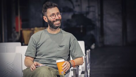 Režisieriaus Ilja Mo&scaron;čickis spektaklio &bdquo;Limbo&ldquo; repeticijos metu