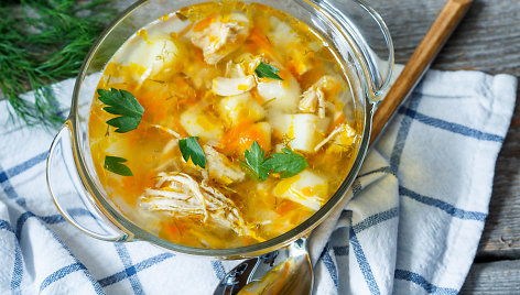 Verta pasikartoti: 5 klaidos, kurių reikia vengti verdant vištienos sriubą