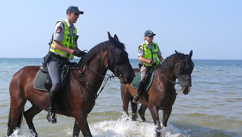 Palangoje viešąją tvarką palaiko ir raitoji policija