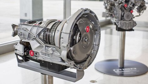 &bdquo;Ford&ldquo; de&scaron;imties laipsnių automatinė pavarų dėžė