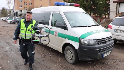 i-pagalba-keliu-policininkams-dronai