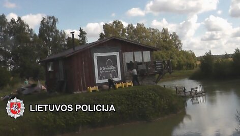 Sodyba Kretingos rajone, kur slapstėsi vienas i&scaron; įtariamųjų