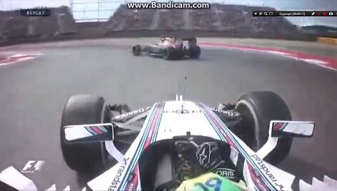 Susistumdymas JAV &bdquo;Formulės 1&ldquo; GP lenktynėse: F.Massa kaltina F.Alonso
