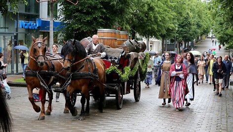 &Scaron;iauliuose prasidėjo savaitę truksiantis fesivalis &bdquo;Saulės žiedas&ldquo;