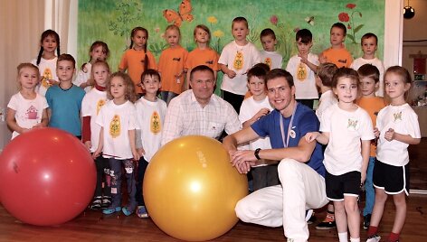 Virgilijus Alekna apsilankė Vilniaus specialiajame lop&scaron;elyje-darželyje.