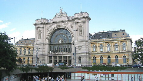 Budape&scaron;to traukinių stoties pastatas