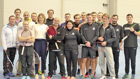 Keturiolika teniso trenerių iš Lietuvos ir Estijos šią savaitę dalyvauja „SEB arenoje“ Vilniuje vykstančiuose Tarptautinės teniso federacijos (angl. ITF) antros pakopos trenerių kursuose