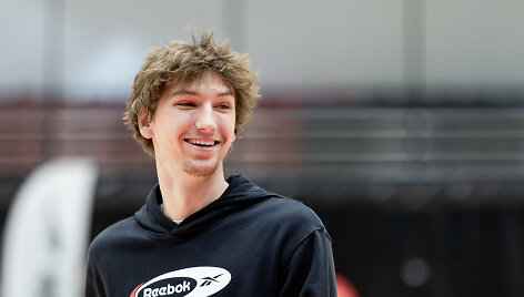 Matas Buzelis