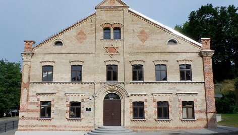 Vakarų fasadas po tvarkybos darbų