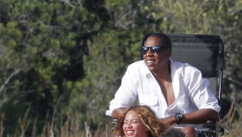 Beyonce ir Jay Z su dukra Blue Ivy Korsikoje