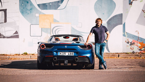 „Ferrari 488 Spider“ ir Benediktas Vanagas