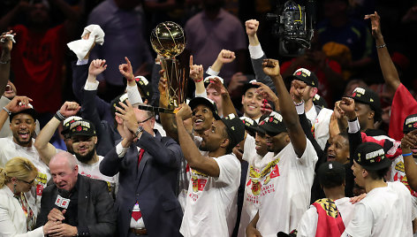 „Toronto Raptors“ triumfas