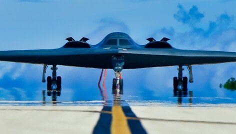B-2 &bdquo;Spirit&ldquo; radarais neaptinkamas bombone&scaron;is