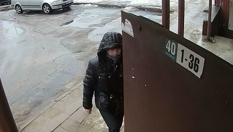 Policija pra&scaron;o pagalbos atpažinti nuotraukoje užfiksuotą vyrą