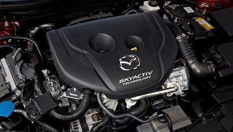 „Mazda 3“ ir SKYACTIV-D turbodyzelinis variklis