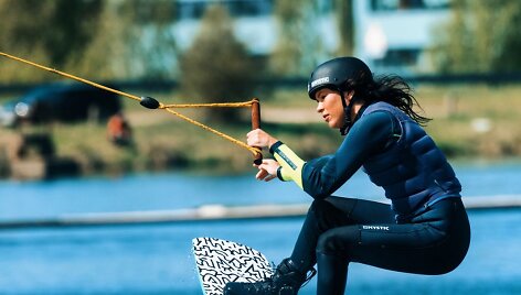 Agnė &Scaron;imanskytė sako, kad Lietuvos vandenlenčių parkus ir varžybas yra įvertinę pasaulinio garso &scaron;ios sporto &scaron;akos gerbėjai. 