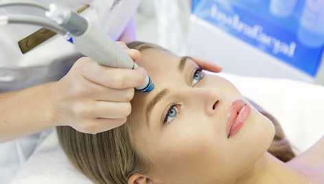 HydraFacial – naujos kartos veido valymas bei drėkinimas