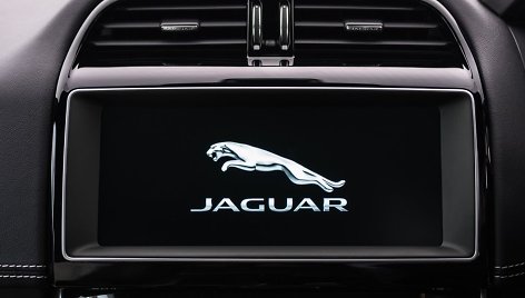 „Jaguar XE“ ir „Shell“ mokėjimų sistema