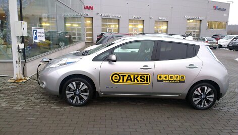&bdquo;Nissan Leaf&ldquo; taksi