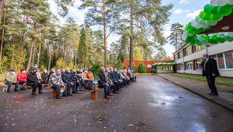 Naujuosiuose Valkininkuose (Varėnos raj.) duris atveria modernūs senjorų namai „Pušelė“