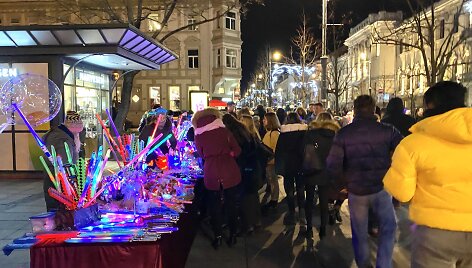 Vilniaus Kalėdų eglės įžiebimas Katedros aik&scaron;tėje 
