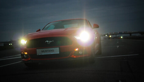 Ekonomi&scaron;kas &bdquo;Ford Mustang&ldquo; važiavimas &bdquo;ENEOS 1006km lenktynių&ldquo; trasoje
