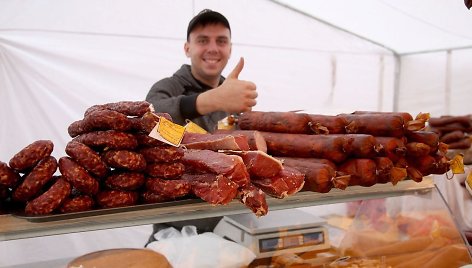 Prekymetyje miesto širdyje – gyva galybė mėsos ir žuvies produkcijos