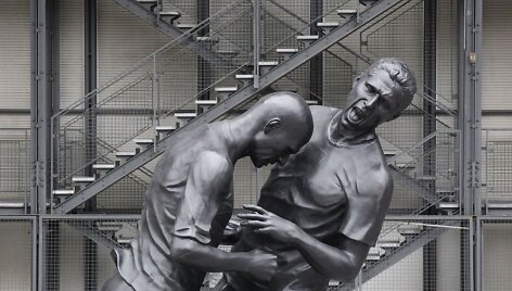 Zinedine'o Zidane'o ir Marco Materazzi skulptūra