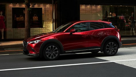 Atnaujintas „Mazda CX-3“