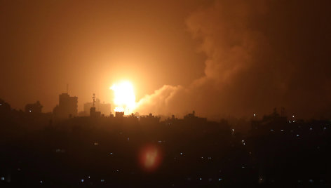 Izraelio kariuomenė atsakė aviacijos smūgiais į raketos paleidimą iš Gazos Ruožo
