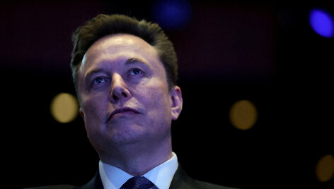 Elonas Muskas / Evelyn Hockstein / REUTERS