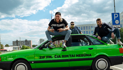 ZIP FM dovanojama Audi 80 