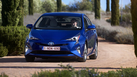 Ketvirtos kartos &bdquo;Toyota Prius&ldquo;