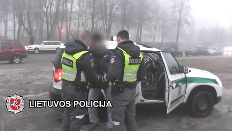 Klaipėdoje sulaikyti septyni heroino platintojai.