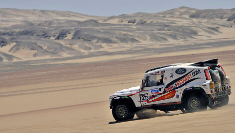 Komandos &bdquo;Race2Recovery&ldquo; lenktyninis automobilis