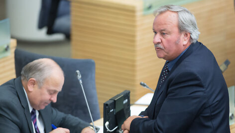 Bronius Bradauskas (de&scaron;inėje)