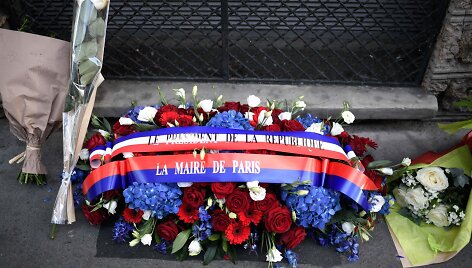 Paryžiuje minimos džihadistų atakų antrosios metinės