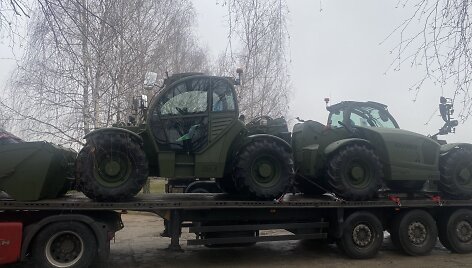 Į Ukrainą i&scaron;keliavo dronai, termovizoriai ir teleskopiniai krautuvai