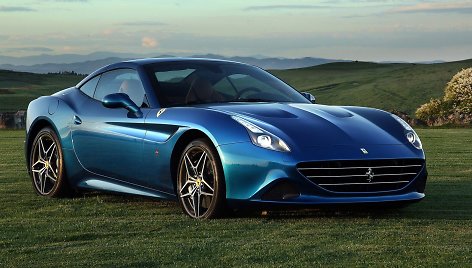 6. „Ferrari California“