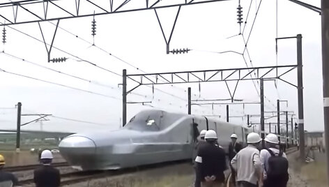 ALFA-X traukinys
