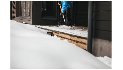Neleisk žiemai užklupti tavęs nepasiruošus – „Fiskars“ sniego įrankiai padės įveikti sniego chaosą
