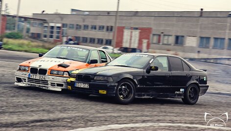&bdquo;SideToSide&ldquo; komandos &bdquo;drifto&ldquo; treniruotė