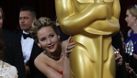 Jennifer Lawrence slepiasi už Oskaro statulos