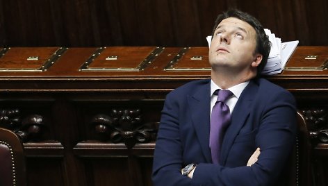 Matteo Renzi neturi kantrybės taikstytis su apkerpėjusiomis Italijos politikos konvencijomis