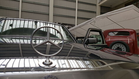 &Scaron;arvuotas Vytautą Landsbergį vežiojęs &bdquo;Mercedes Benz 560 SEL&ldquo;