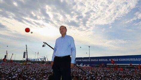 Daugiatūkstantinis Erdogano palaikymo mitingas Turkijoje