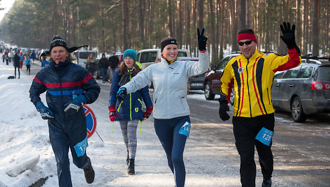 Per olimpinį festivalį Jonavoje galima rinktis įvairių distancijos bėgimus.