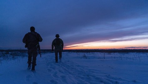 Evgeniy Maloletka / AP