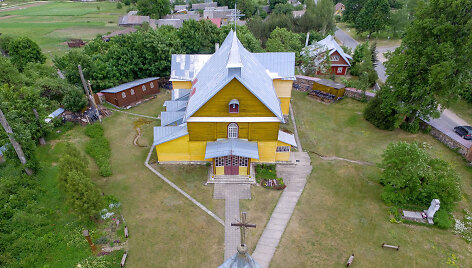Dieveni&scaron;kių &Scaron;vč. Mergelės Marijos Rožančinės bažnyčia